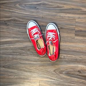 Red converse